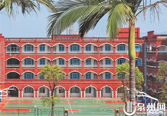 培元中學校園內“張文裕科學實驗樓”(培元中學供圖) 培元中學校園內“張文裕科學實驗樓”(培元中學供圖)